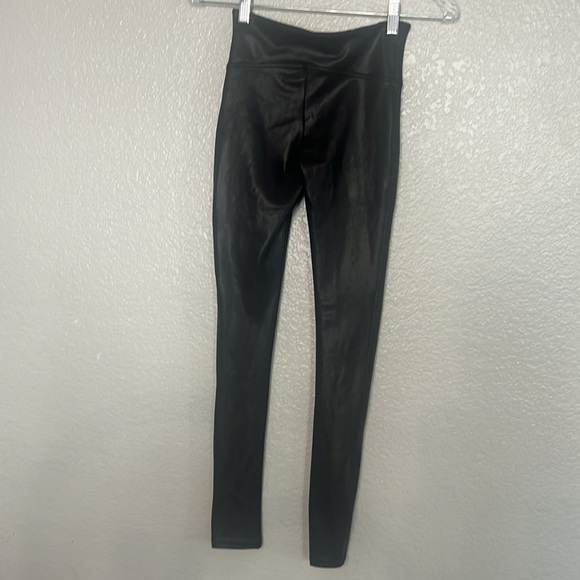 Spanx Black Faux Leather Size XS - Picture 3 of 5